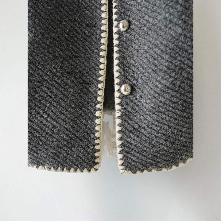 Lena - Elegant Cardigan