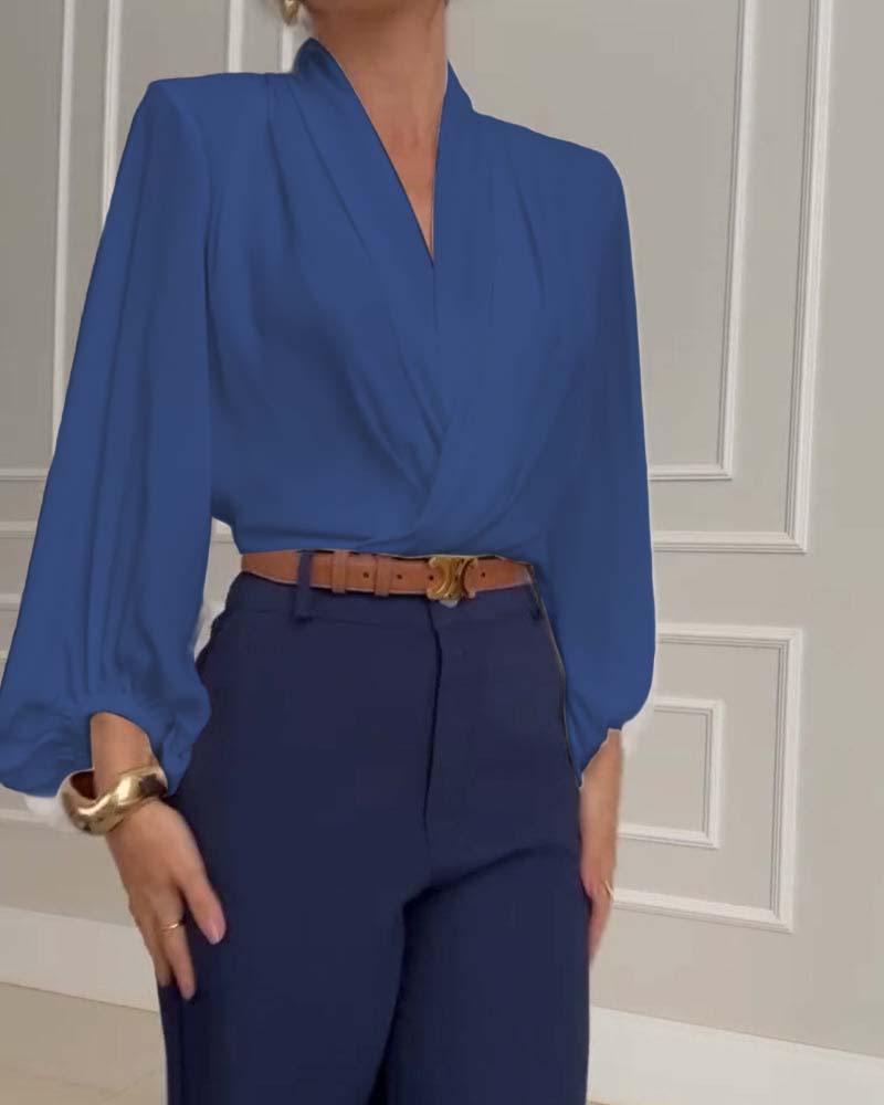Trendy Lantern Sleeve Blouse with Solid V-Neck
