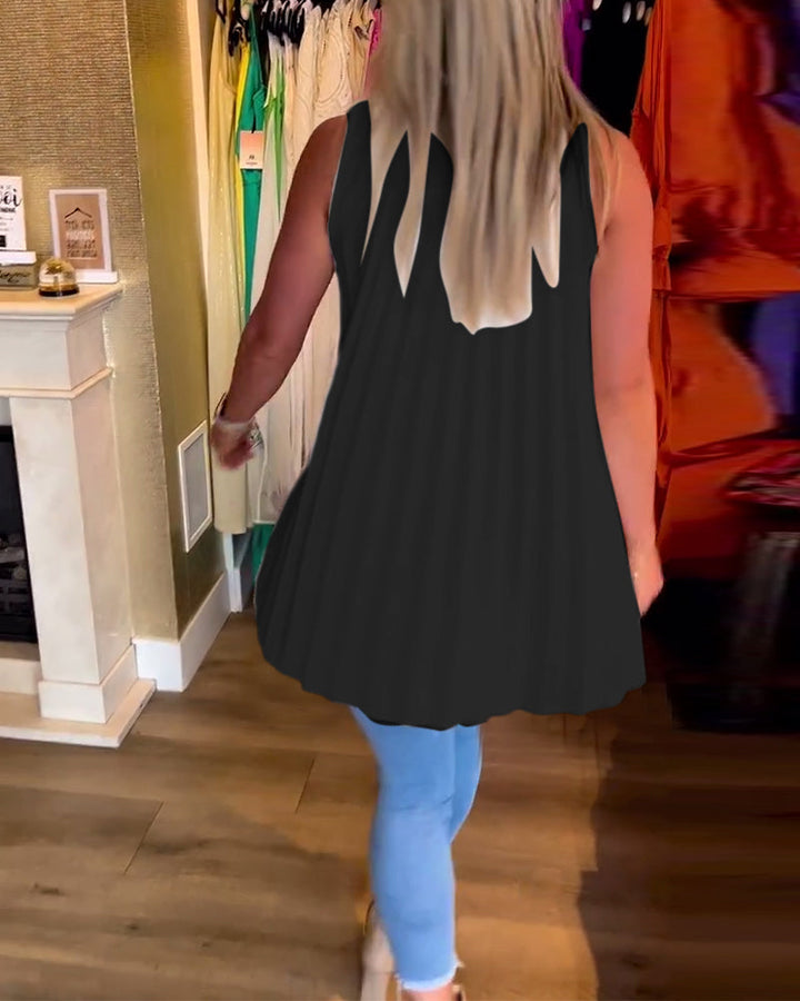 Nina® | Sleeveless top with ruffles and a collar