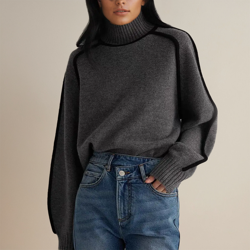 Ava - Luxurious Turtleneck with Contrasting Details