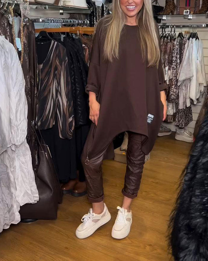 Sweatshirt with Round and Wide Collar Features